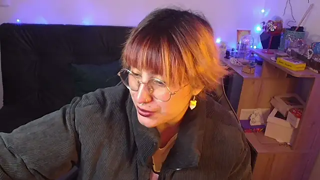 Miacatsito3 online show from March 12, 12:02 am