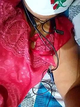 TAMI KAYAL online show from December 17, 9:02 am