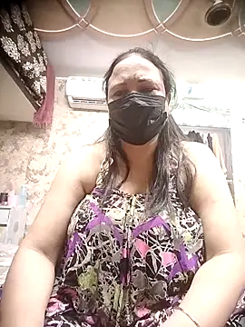 thehotlady online show from September 22, 5:55 pm