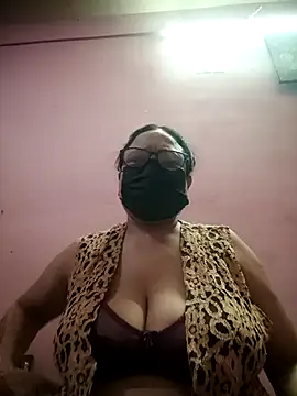 thehotlady online show from December 17, 1:48 pm