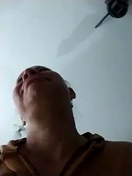 LaraCaliente online show from November 15, 3:18 am