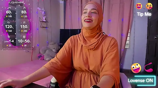 ShanaJamil online show from January 7, 12:30 pm