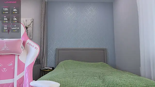 Madison Davies  online show from October 8, 5:23 am