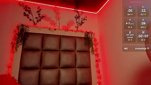 abbiecollins js online show from April 1, 9:32 am