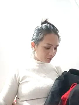 Na xx online show from December 3, 1:13 pm