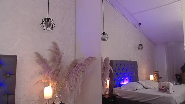 Sabriinaa Foxx online show from April 7, 1:24 pm