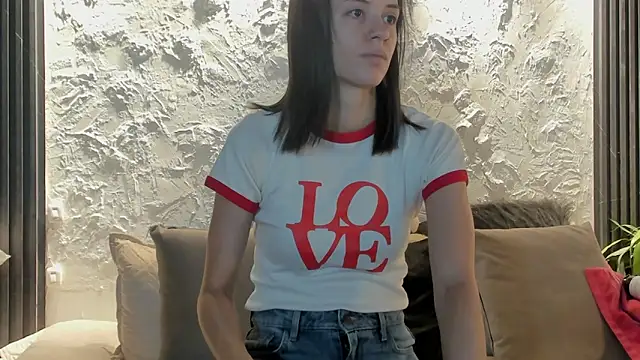 joselin rouse online show from April 4, 12:48 pm