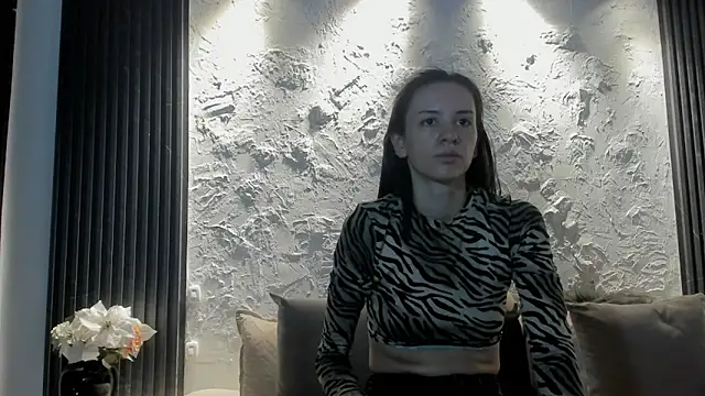 joselin rouse online show from April 11, 1:04 pm