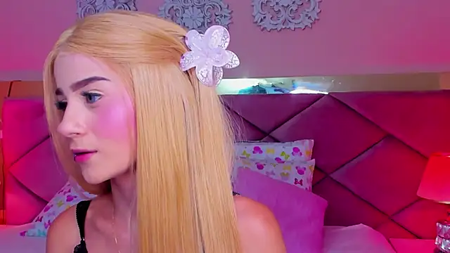 ChloeLaurentt online show from March 27, 3:08 am