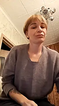 Snapshot of SweetKiss96 chatting on October 10, 9:20 pm SweetKiss96 online show from October 10, 9:20 pm