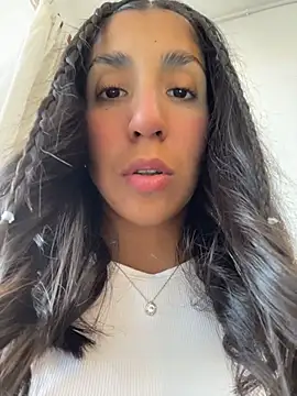 MaddyX   online show from April 10, 8:15 pm