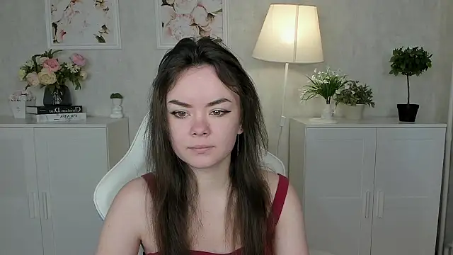 Gentle Ariel online show from September 20, 2:10 am