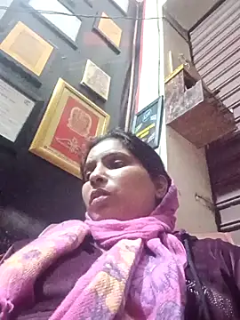 aliya-jaan71 online show from December 18, 4:23 pm