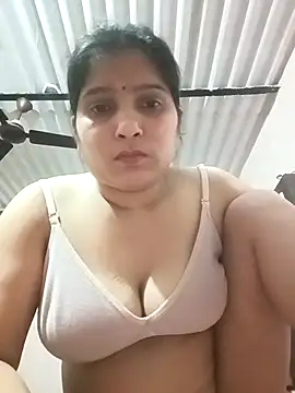 aliya-jaan71 online show from April 18, 7:58 pm