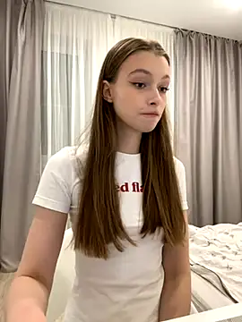 FriendlyFire 18 online show from October 8, 7:51 pm