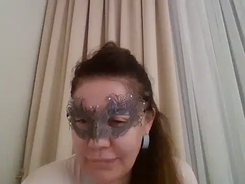 Lomivah online show from October 27, 6:13 pm