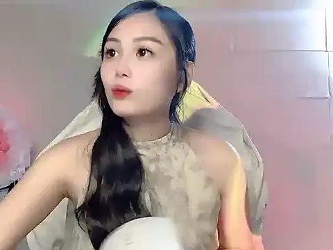 Lyly4757 online show from December 17, 3:16 pm