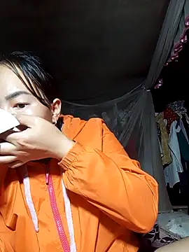 emilyzz online show from January 17, 3:08 pm