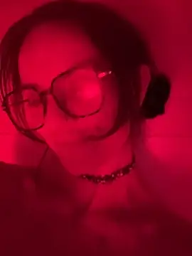 Texxaspearl online show from April 9, 11:59 am