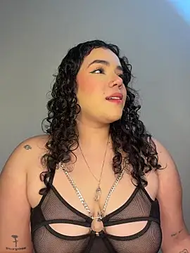 krisstenSantos online show from December 22, 3:59 pm