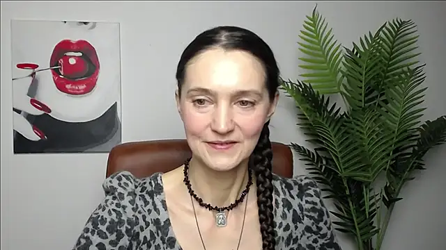 TayaFinch online show from January 12, 2:11 pm