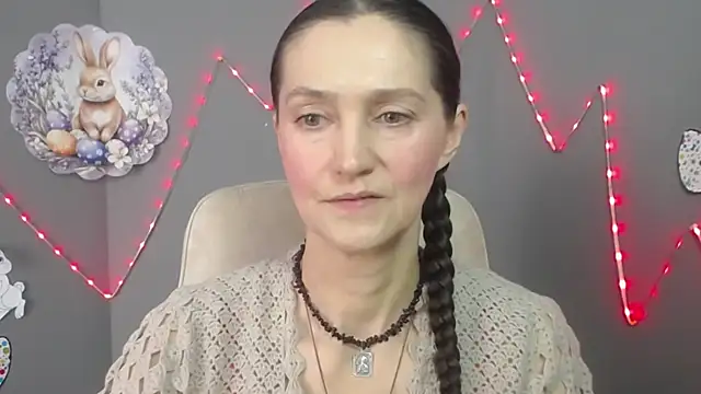 TayaFinch online show from April 5, 1:54 pm