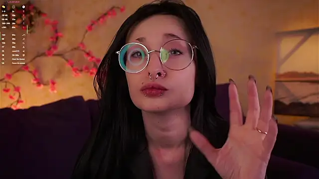 DarcyAspacio online show from March 30, 11:10 am