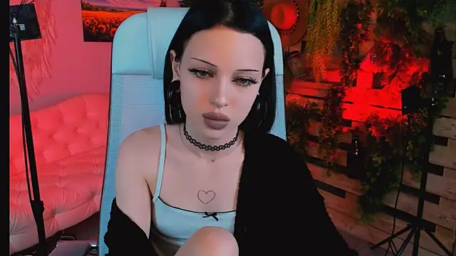MiaCain online show from September 20, 1:09 pm