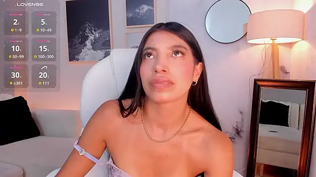 Tiffany Low online show from March 18, 3:39 pm