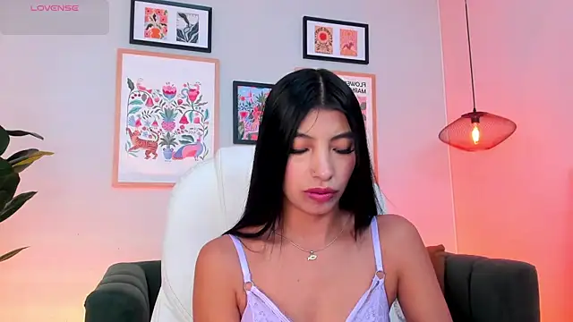 Tiffany Low online show from August 3, 12:55 pm