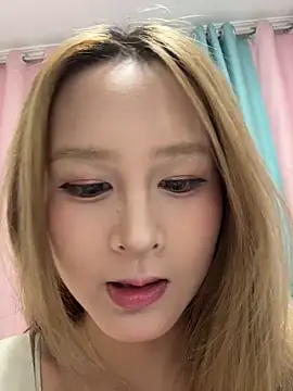 yuki june online show from August 4, 2:34 pm