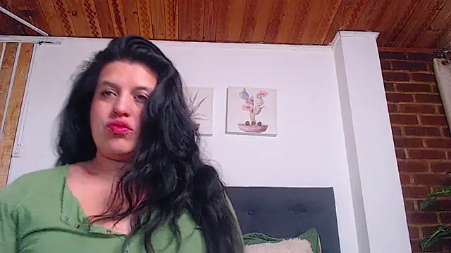 Andrea secret  online show from February 1, 7:12 pm