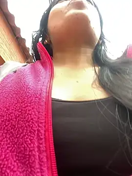 Karla 1-2 online show from November 24, 8:11 pm