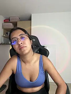 Valerygomez02 online show from May 8, 11:17 pm