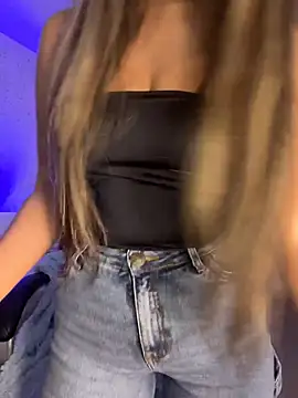 EMILIIA RICHTER   online show from January 13, 8:24 pm