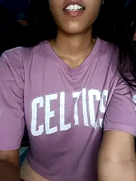 Snapshot of reetika6375 chatting on September 30, 8:57 pm reetika6375 online show from September 30, 8:57 pm