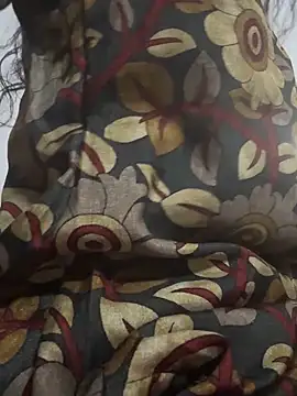 sweetreddy-02 online show from December 5, 7:52 am