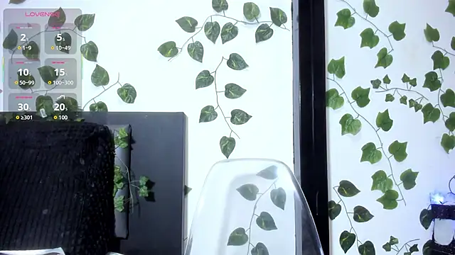 brittanyy20 online show from March 4, 10:00 am