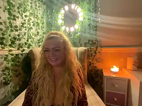 BonnyDesire online show from October 2, 6:46 pm