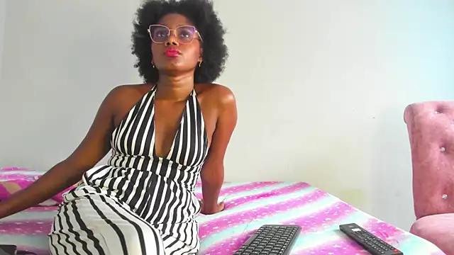 Beauty Luci online show from November 8, 8:03 pm