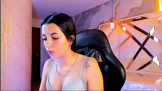 sophiadoll tf online show from June 4, 2:43 pm