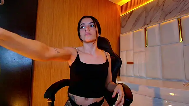 sophiadoll tf online show from October 29, 8:44 pm