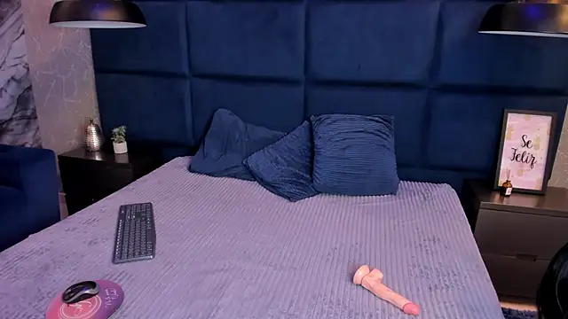 AteneaRoldan online show from November 21, 4:36 am