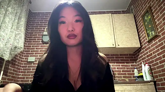 EmmaLeexth online show from December 19, 3:59 pm