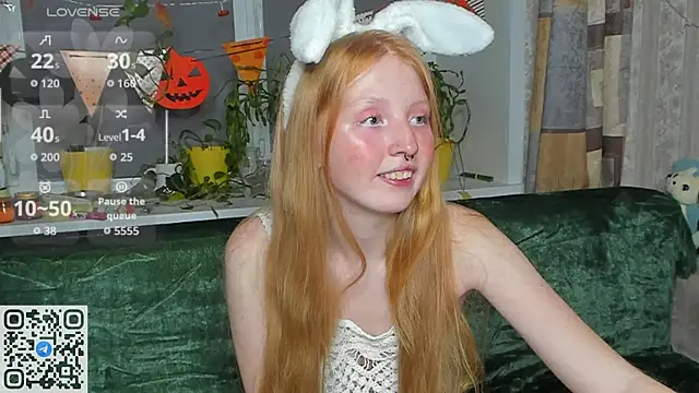 Snapshot of RitaSweety18 chatting on October 27, 7:08 pm RitaSweety18 online show from October 27, 7:08 pm