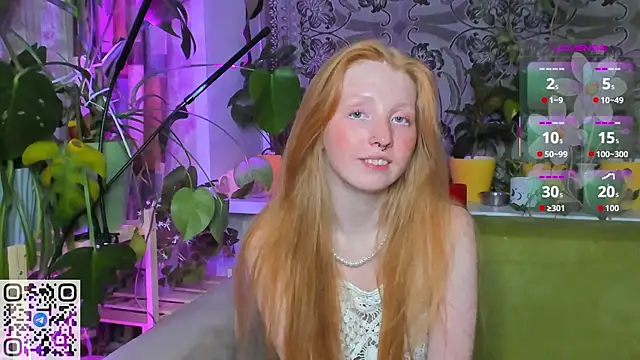 Snapshot of RitaSweety18 chatting on October 12, 6:21 pm RitaSweety18 online show from October 12, 6:21 pm