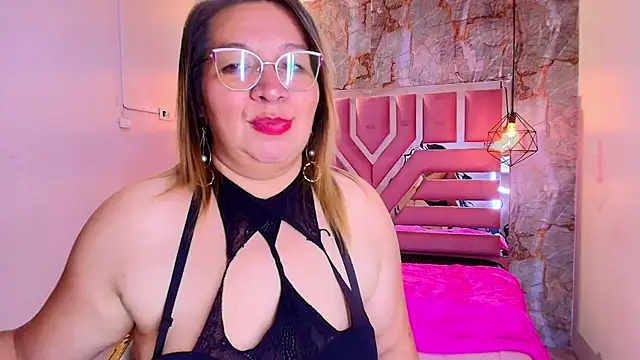 MaylinRosse  online show from March 26, 9:49 pm