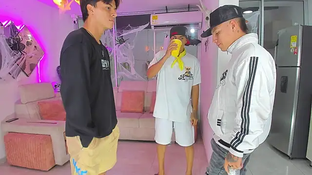 Houseofwarrios online show from October 22, 5:23 am