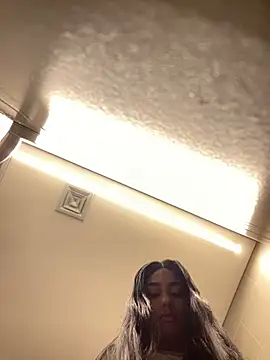 Savannahfisher online show from March 5, 11:44 pm