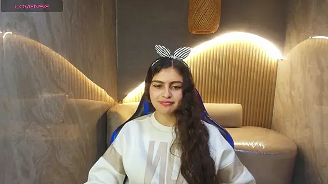 dany r  online show from October 7, 1:26 pm